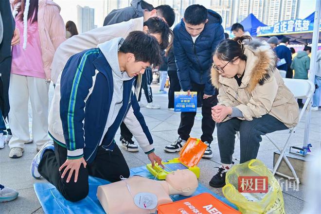 华”武汉理工大学“数智”学生社区上线凯发K8登录入口开在宿舍楼下的“嘉年(图2)